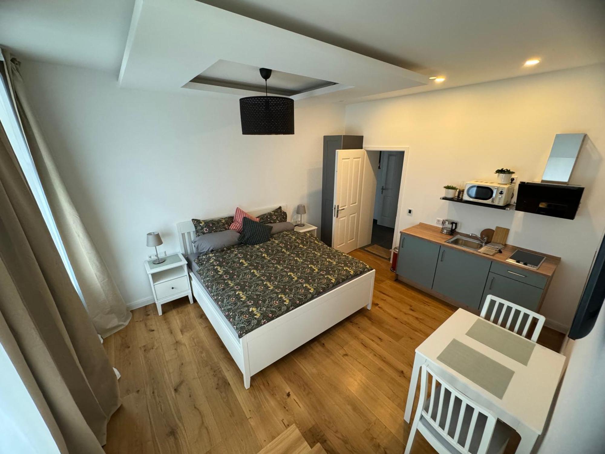 Boutique Hotel Pension Luisengruen Kueche 1Gbs Wlan Netflix Disney Magentatv Chemnitz Exterior photo